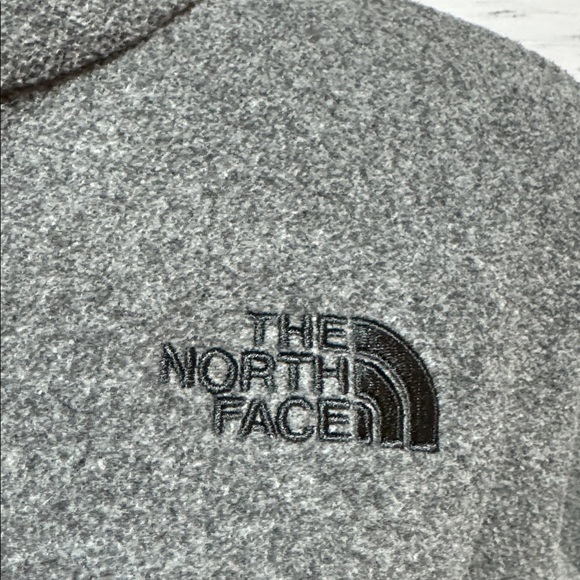 The North Face Charcoal Quarter-Zip Fleece - Picture 2 of 6